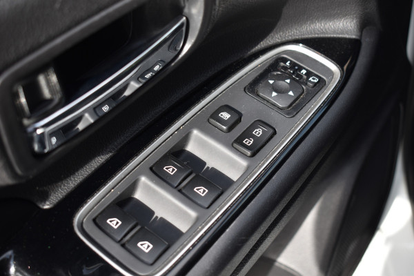 Mitsubishi Outlander 2.4 PHEV INTENSE+ CAMERA/LEDER/SCHUIFDAK***