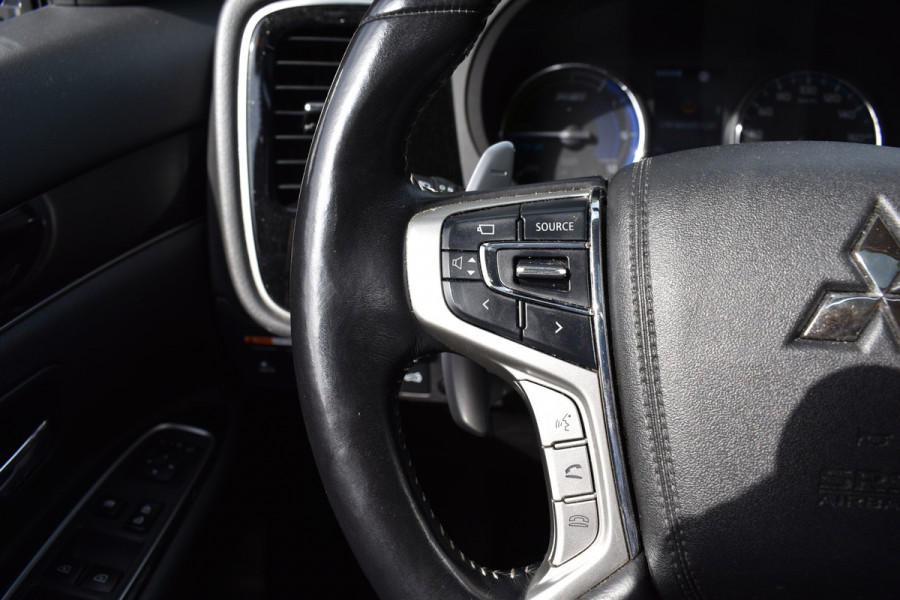 Mitsubishi Outlander 2.4 PHEV INTENSE+ CAMERA/LEDER/SCHUIFDAK***