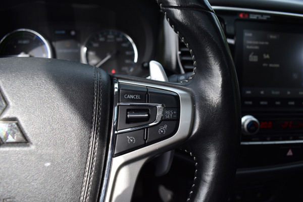 Mitsubishi Outlander 2.4 PHEV INTENSE+ CAMERA/LEDER/SCHUIFDAK***