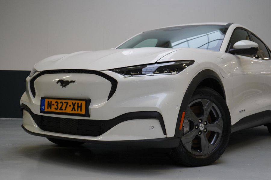 Ford Mustang Mach-E RWD 75 kWh | 360 camera | B&O | Leder | Stoel- en stuurverwarming | Parkeerassistent