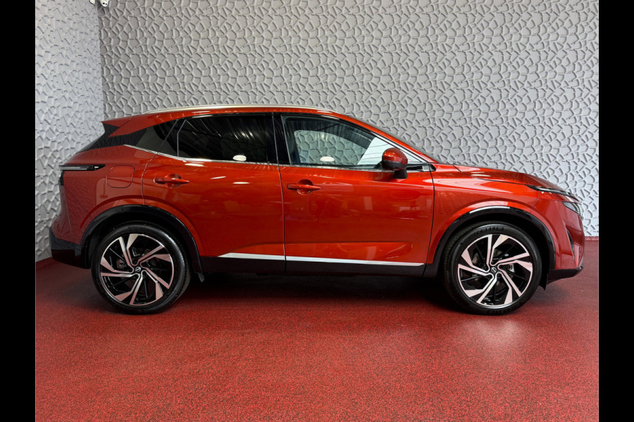 Nissan QASHQAI 1.3 MHEV 160PK TEKNA PLUS BOSE 20''LMV LEER ALCANTARA PANO MASSAGE BOSE STOEL/STUUR/RUIT VERW MATRIX.LED ELEK.KLEP HEADUP 20''LM 04/2025
