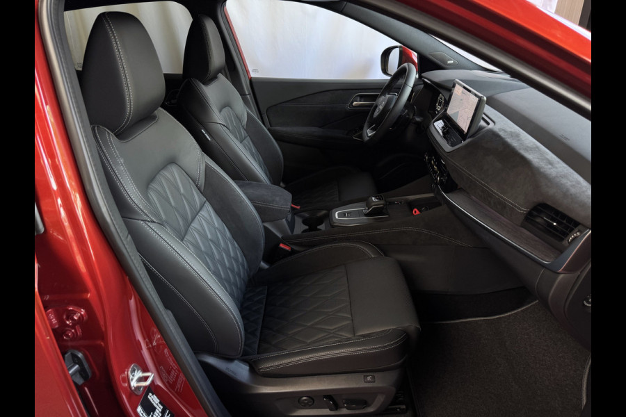 Nissan QASHQAI 1.3 MHEV 160PK TEKNA PLUS BOSE 20''LMV LEER ALCANTARA PANO MASSAGE BOSE STOEL/STUUR/RUIT VERW MATRIX.LED ELEK.KLEP HEADUP 20''LM 04/2025