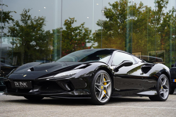 Ferrari F8 Spider 3.9 V8 HELE Cuoio Interior 18 D.Km