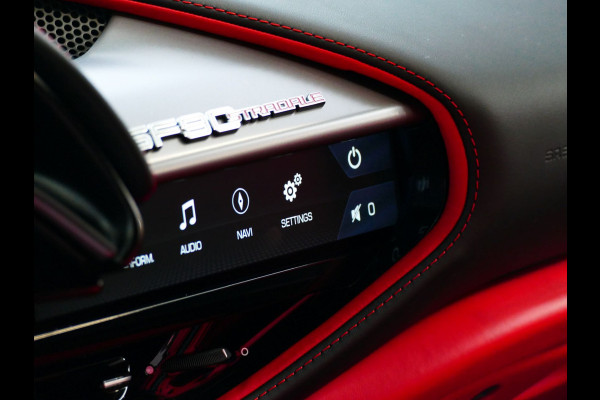 Ferrari SF90 Stradale 4.0 V8 1000PK / INCL BTW/BPM CARBON SEATS/STUUR LIFT CARPLAY AFS CAMERA