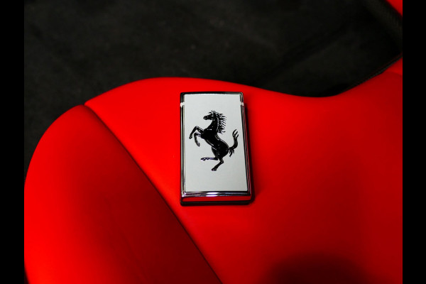 Ferrari SF90 Stradale 4.0 V8 1000PK / INCL BTW/BPM CARBON SEATS/STUUR LIFT CARPLAY AFS CAMERA