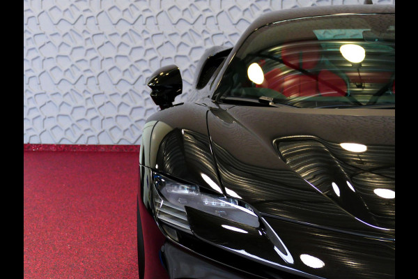 Ferrari SF90 Stradale 4.0 V8 1000PK / INCL BTW/BPM CARBON SEATS/STUUR LIFT CARPLAY AFS CAMERA