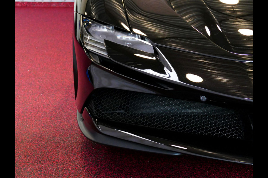 Ferrari SF90 Stradale 4.0 V8 1000PK / INCL BTW/BPM CARBON SEATS/STUUR LIFT CARPLAY AFS CAMERA