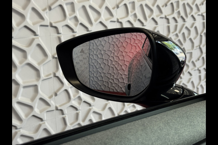 Mazda MX-30 E-SKYACTIV R-EV PHEV 170PK ELEK.STOEL H.U.D CAMERA LED PLUG IN HYBRID