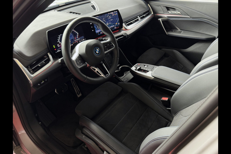 BMW X1 XDRIVE 25E M-SPORT LED ELEK.KLEP NAVI STOELVERW M-SHADOW LINE CARPLAY/ANDROID ZWARTE.HEMEL PHEV PLUG IN HYBRID AWD 4X4 4WD