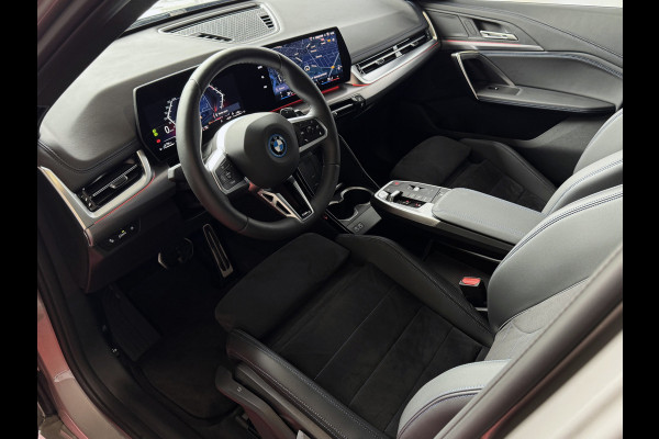 BMW X1 XDRIVE 25E M-SPORT LED ELEK.KLEP NAVI STOELVERW M-SHADOW LINE CARPLAY/ANDROID ZWARTE.HEMEL PHEV PLUG IN HYBRID AWD 4X4 4WD