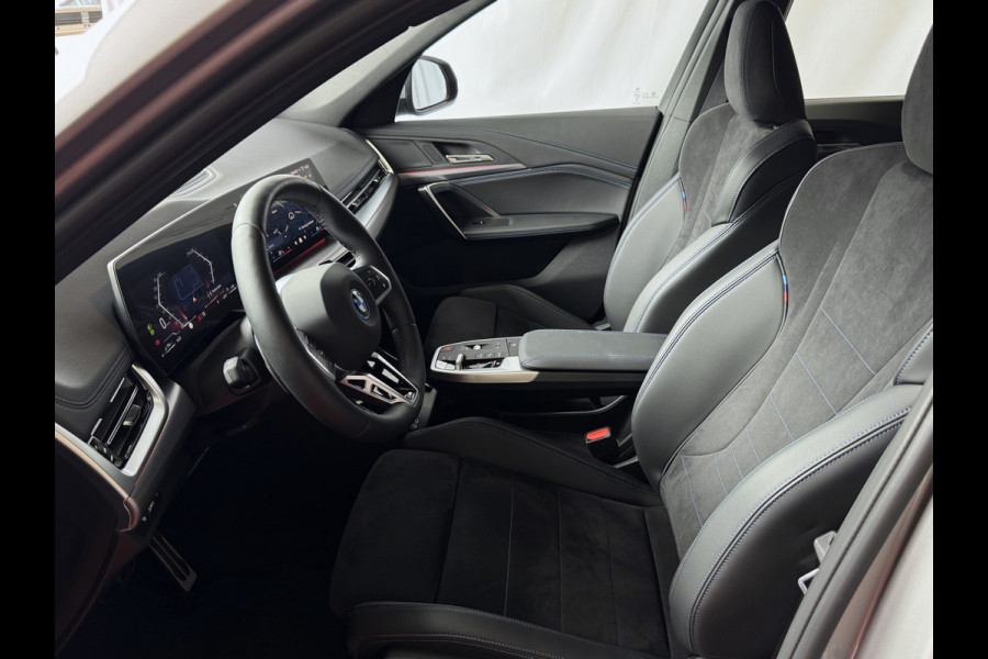 BMW X1 XDRIVE 25E M-SPORT LED ELEK.KLEP NAVI STOELVERW M-SHADOW LINE CARPLAY/ANDROID ZWARTE.HEMEL PHEV PLUG IN HYBRID AWD 4X4 4WD