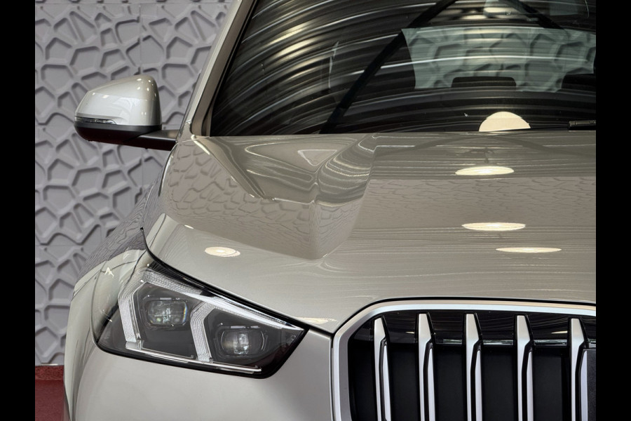 BMW X1 XDRIVE 25E M-SPORT LED ELEK.KLEP NAVI STOELVERW M-SHADOW LINE CARPLAY/ANDROID ZWARTE.HEMEL PHEV PLUG IN HYBRID AWD 4X4 4WD