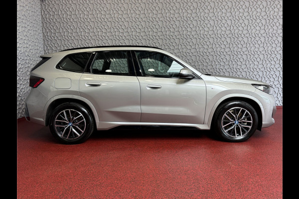 BMW X1 XDRIVE 25E M-SPORT LED ELEK.KLEP NAVI STOELVERW M-SHADOW LINE CARPLAY/ANDROID ZWARTE.HEMEL PHEV PLUG IN HYBRID AWD 4X4 4WD