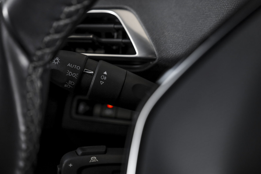 Peugeot 5008 1.2 PureTech 130 PK Blue Lease Allure 7 p. | Dig. Cockpit | Adapt. Cruise | PDC | Camera | NAV+App.Connect | Elek. Klep | ECC | DAP | LM 18" |