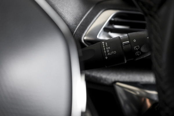 Peugeot 5008 1.2 PureTech 130 PK Blue Lease Allure 7 p. | Dig. Cockpit | Adapt. Cruise | PDC | Camera | NAV+App.Connect | Elek. Klep | ECC | DAP | LM 18" |