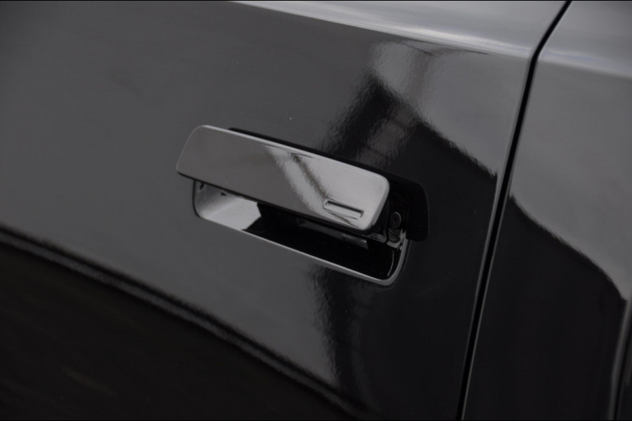 Volvo EX90 408PK Automaat Twin Motor Ultra / Panoramadak / Luchtvering / Head-up display / Stoelverwarming en stuurwielverwarming / Massagestoelen / Memory seats / Adaptive cruise control / 360 Camera / elektrische achterklep