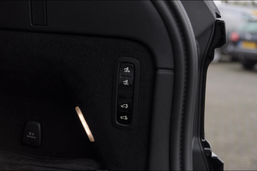 Volvo EX90 408PK Automaat Twin Motor Ultra / Panoramadak / Luchtvering / Head-up display / Stoelverwarming en stuurwielverwarming / Massagestoelen / Memory seats / Adaptive cruise control / 360 Camera / elektrische achterklep