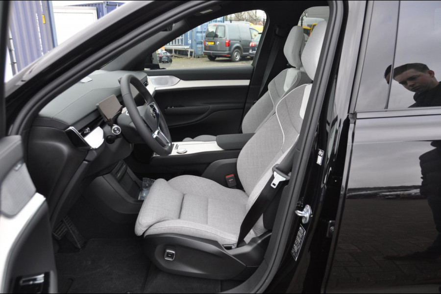 Volvo EX90 408PK Automaat Twin Motor Ultra / Panoramadak / Luchtvering / Head-up display / Stoelverwarming en stuurwielverwarming / Massagestoelen / Memory seats / Adaptive cruise control / 360 Camera / elektrische achterklep