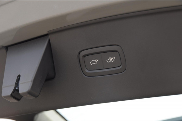 Volvo EX90 517PK Automaat Twin Performance Ultra / Luchtvering / Bowers & Wilkins audio / Elektrich bedienbare voorstoelen / Massage / Memory seats / Head-up display / Panoramadak / BLIS / 360 Camera /