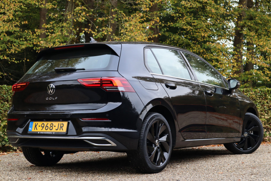 Volkswagen Golf 1.5 TSI Style | Massage | Virtual cockpit | Sfeerverlichting |