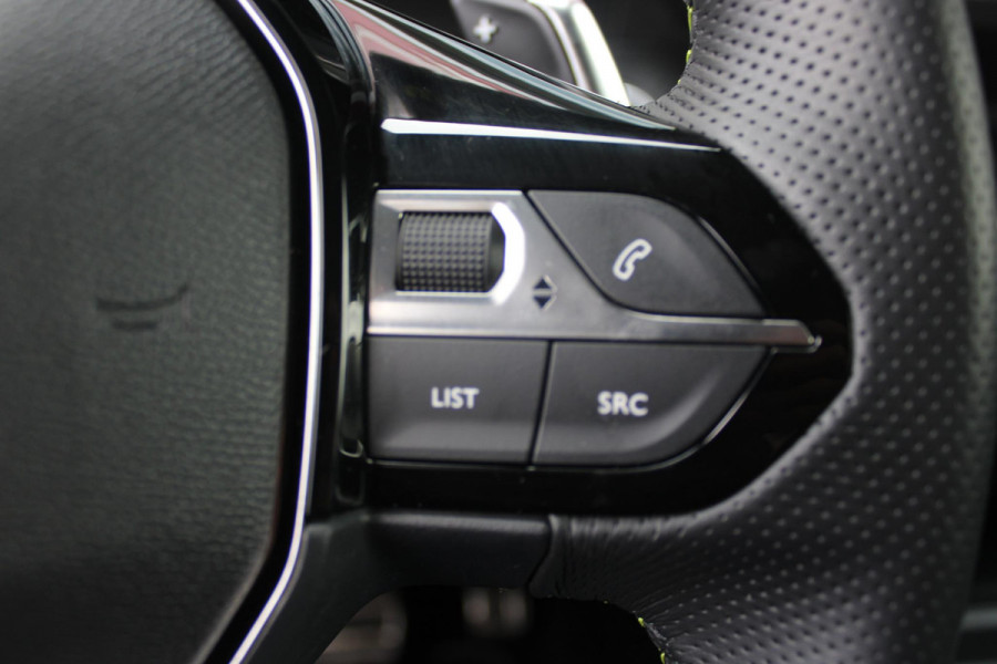 Peugeot 2008 1.2 130PK AUTOMAAT GT PACK | TREKHAAK | NAVIGATIE | ELEKTRISCHE STOELVERSTELLING | MASSAGE STOEL | STOEL VERWARMING | CAMERA VOOR / ACHTER | DRAADLOOS APPLE-CARPLAY / ANDROID-AUTO | DRAADLOOS LADEN | KEYLESS ENTRY / START | DODEHOEK DETECTIE | ADAPTIVE CRUISE CONTROL | ALCANTARA BEKLEDING | PARKEERSENSOREN VOOR EN ACHTER |