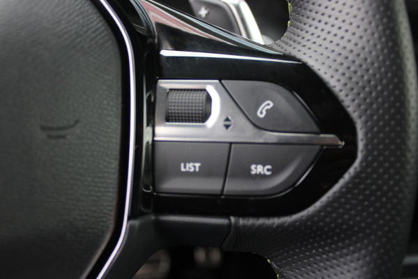 Peugeot 2008 1.2 130PK AUTOMAAT GT PACK | TREKHAAK | NAVIGATIE | ELEKTRISCHE STOELVERSTELLING | MASSAGE STOEL | STOEL VERWARMING | CAMERA VOOR / ACHTER | DRAADLOOS APPLE-CARPLAY / ANDROID-AUTO | DRAADLOOS LADEN | KEYLESS ENTRY / START | DODEHOEK DETECTIE | ADAPTIVE CRUISE CONTROL | ALCANTARA BEKLEDING | PARKEERSENSOREN VOOR EN ACHTER |