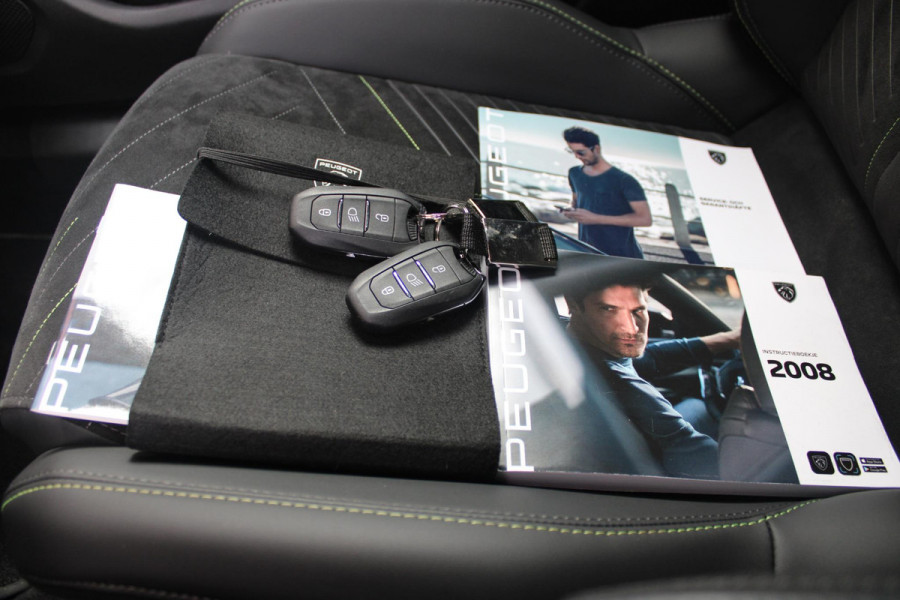 Peugeot 2008 1.2 130PK AUTOMAAT GT PACK | TREKHAAK | NAVIGATIE | ELEKTRISCHE STOELVERSTELLING | MASSAGE STOEL | STOEL VERWARMING | CAMERA VOOR / ACHTER | DRAADLOOS APPLE-CARPLAY / ANDROID-AUTO | DRAADLOOS LADEN | KEYLESS ENTRY / START | DODEHOEK DETECTIE | ADAPTIVE CRUISE CONTROL | ALCANTARA BEKLEDING | PARKEERSENSOREN VOOR EN ACHTER |