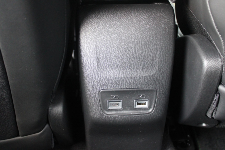 Peugeot 2008 1.2 130PK AUTOMAAT GT PACK | TREKHAAK | NAVIGATIE | ELEKTRISCHE STOELVERSTELLING | MASSAGE STOEL | STOEL VERWARMING | CAMERA VOOR / ACHTER | DRAADLOOS APPLE-CARPLAY / ANDROID-AUTO | DRAADLOOS LADEN | KEYLESS ENTRY / START | DODEHOEK DETECTIE | ADAPTIVE CRUISE CONTROL | ALCANTARA BEKLEDING | PARKEERSENSOREN VOOR EN ACHTER |