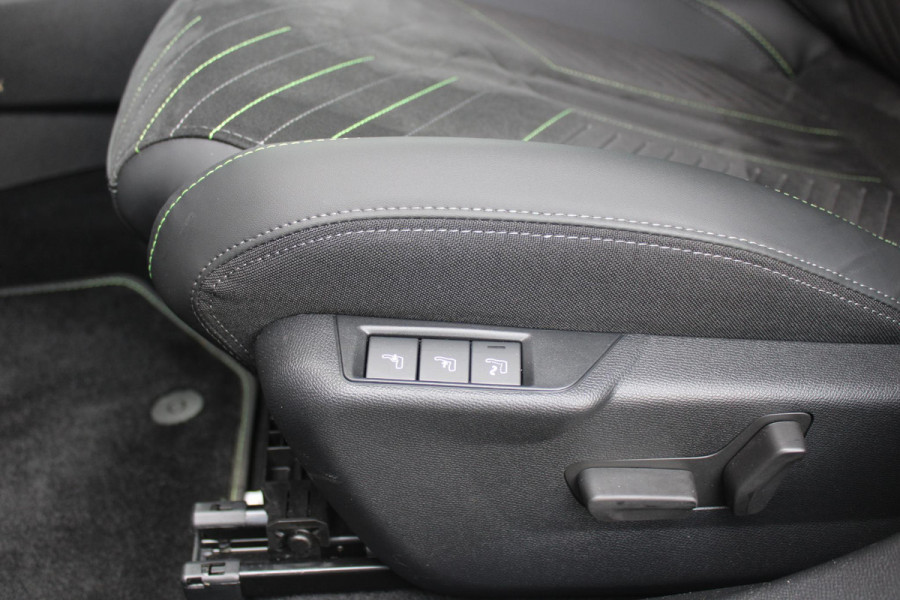Peugeot 2008 1.2 130PK AUTOMAAT GT PACK | TREKHAAK | NAVIGATIE | ELEKTRISCHE STOELVERSTELLING | MASSAGE STOEL | STOEL VERWARMING | CAMERA VOOR / ACHTER | DRAADLOOS APPLE-CARPLAY / ANDROID-AUTO | DRAADLOOS LADEN | KEYLESS ENTRY / START | DODEHOEK DETECTIE | ADAPTIVE CRUISE CONTROL | ALCANTARA BEKLEDING | PARKEERSENSOREN VOOR EN ACHTER |
