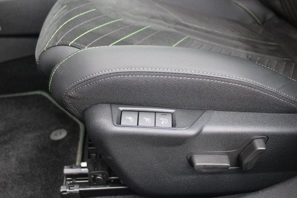Peugeot 2008 1.2 130PK AUTOMAAT GT PACK | TREKHAAK | NAVIGATIE | ELEKTRISCHE STOELVERSTELLING | MASSAGE STOEL | STOEL VERWARMING | CAMERA VOOR / ACHTER | DRAADLOOS APPLE-CARPLAY / ANDROID-AUTO | DRAADLOOS LADEN | KEYLESS ENTRY / START | DODEHOEK DETECTIE | ADAPTIVE CRUISE CONTROL | ALCANTARA BEKLEDING | PARKEERSENSOREN VOOR EN ACHTER |