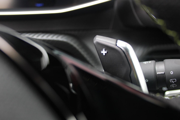 Peugeot 2008 1.2 130PK AUTOMAAT GT PACK | TREKHAAK | NAVIGATIE | ELEKTRISCHE STOELVERSTELLING | MASSAGE STOEL | STOEL VERWARMING | CAMERA VOOR / ACHTER | DRAADLOOS APPLE-CARPLAY / ANDROID-AUTO | DRAADLOOS LADEN | KEYLESS ENTRY / START | DODEHOEK DETECTIE | ADAPTIVE CRUISE CONTROL | ALCANTARA BEKLEDING | PARKEERSENSOREN VOOR EN ACHTER |