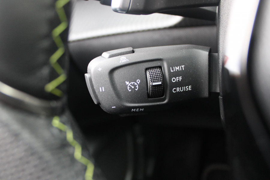 Peugeot 2008 1.2 130PK AUTOMAAT GT PACK | TREKHAAK | NAVIGATIE | ELEKTRISCHE STOELVERSTELLING | MASSAGE STOEL | STOEL VERWARMING | CAMERA VOOR / ACHTER | DRAADLOOS APPLE-CARPLAY / ANDROID-AUTO | DRAADLOOS LADEN | KEYLESS ENTRY / START | DODEHOEK DETECTIE | ADAPTIVE CRUISE CONTROL | ALCANTARA BEKLEDING | PARKEERSENSOREN VOOR EN ACHTER |