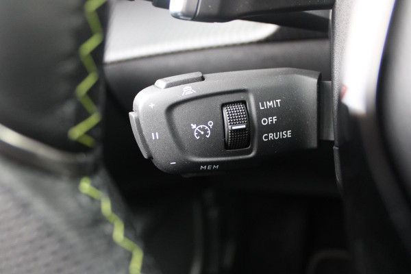Peugeot 2008 1.2 130PK AUTOMAAT GT PACK | TREKHAAK | NAVIGATIE | ELEKTRISCHE STOELVERSTELLING | MASSAGE STOEL | STOEL VERWARMING | CAMERA VOOR / ACHTER | DRAADLOOS APPLE-CARPLAY / ANDROID-AUTO | DRAADLOOS LADEN | KEYLESS ENTRY / START | DODEHOEK DETECTIE | ADAPTIVE CRUISE CONTROL | ALCANTARA BEKLEDING | PARKEERSENSOREN VOOR EN ACHTER |