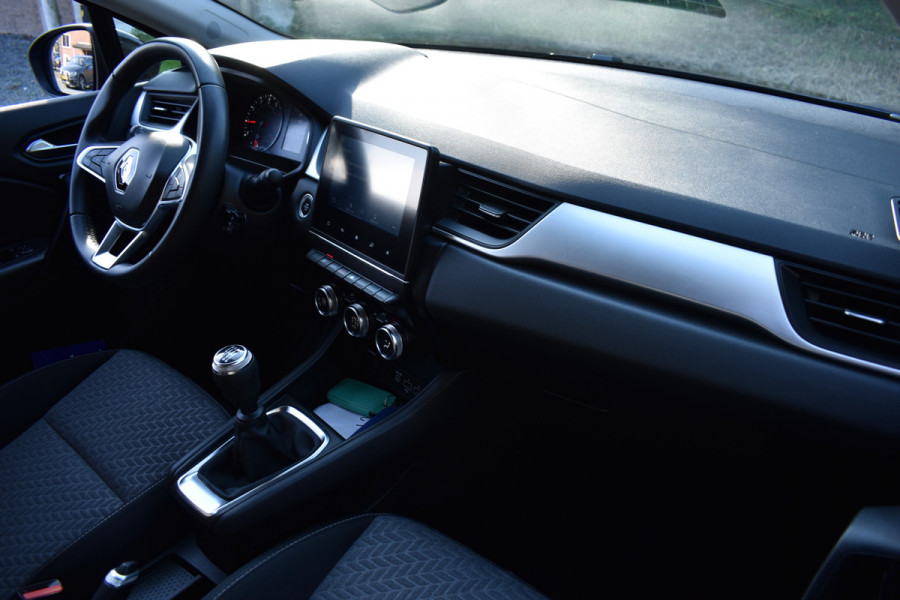 Renault Captur 1.0 TCe LIMITED CRUISE/NAVI/KEYLESS Renault Captur 1.0 TCe LIMITED CRUISE/NAVI/KEYLESS