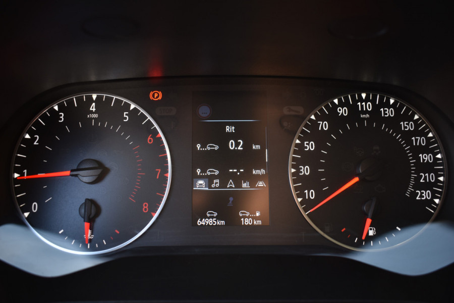 Renault Captur 1.0 TCe LIMITED CRUISE/NAVI/KEYLESS Renault Captur 1.0 TCe LIMITED CRUISE/NAVI/KEYLESS