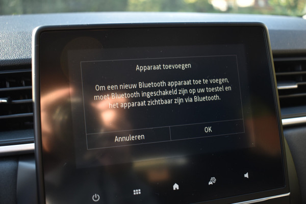 Renault Captur 1.0 TCe LIMITED CRUISE/NAVI/KEYLESS Renault Captur 1.0 TCe LIMITED CRUISE/NAVI/KEYLESS