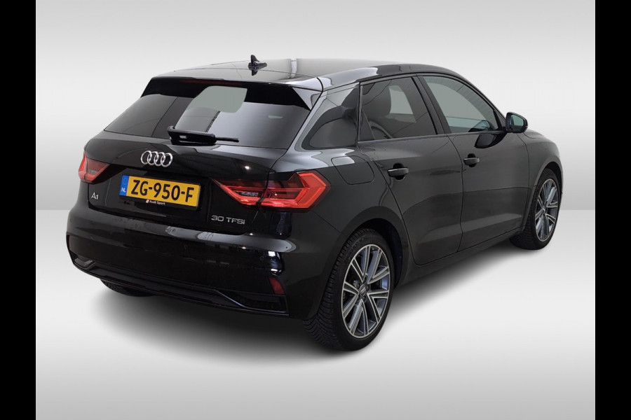 Audi A1 Sportback 30 TFSI Advanced epic S-Line / Navigatie / Parkeerhulp achter / 17'' / Sportstoelen / Getint glas / Cruise Control