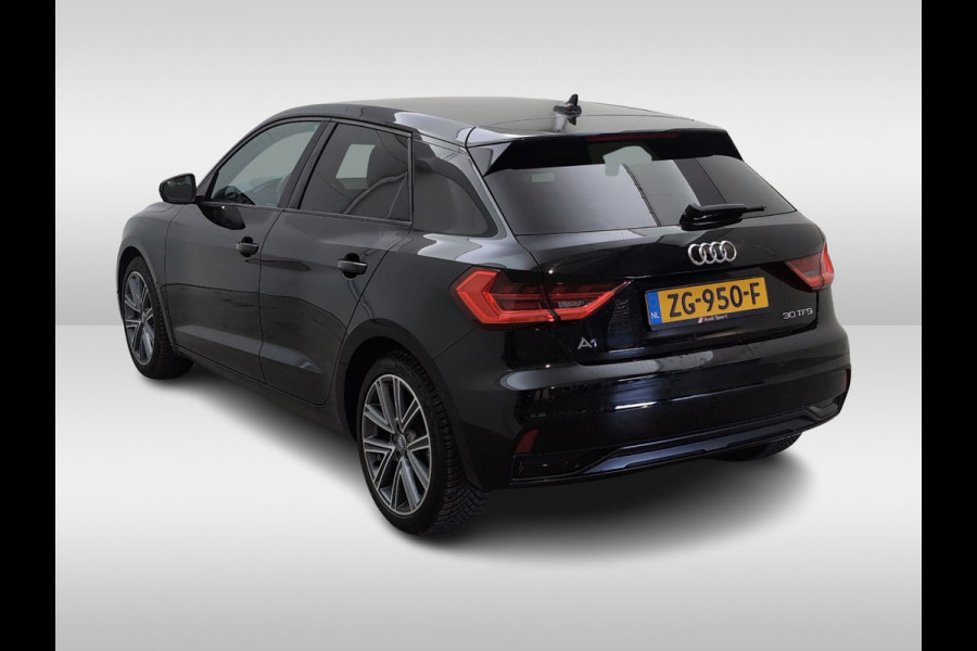 Audi A1 Sportback 30 TFSI Advanced epic S-Line / Navigatie / Parkeerhulp achter / 17'' / Sportstoelen / Getint glas / Cruise Control