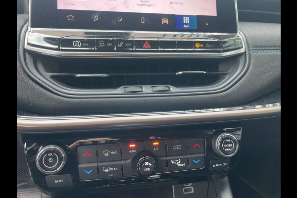 Jeep Compass 4xe 240 Plug-in Hybrid Electric Upland