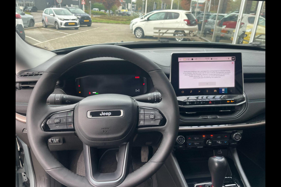 Jeep Compass 4xe 240 Plug-in Hybrid Electric Upland