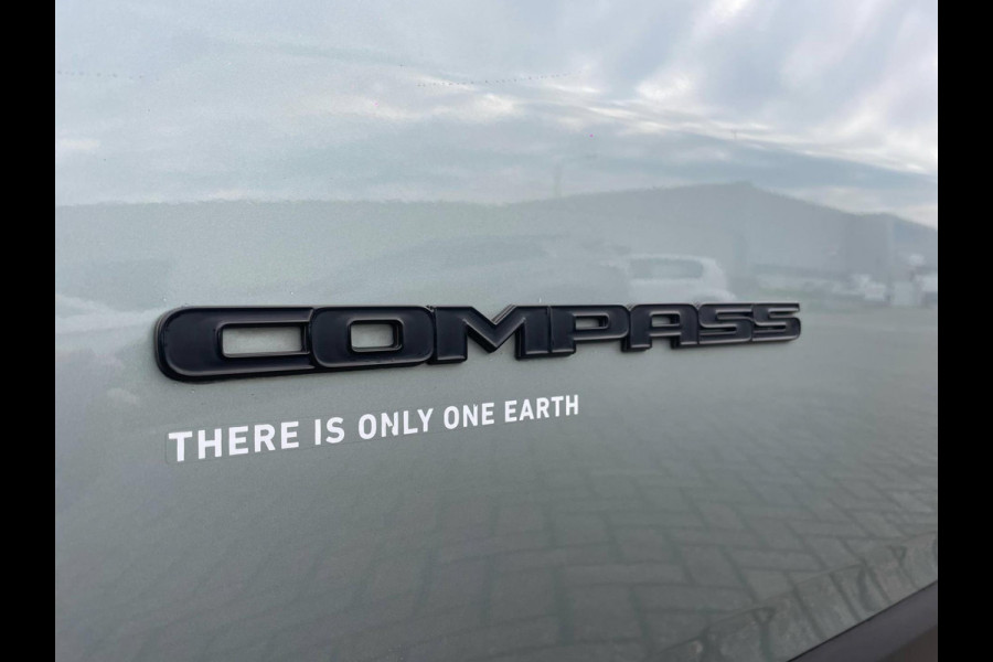 Jeep Compass 4xe 240 Plug-in Hybrid Electric Upland