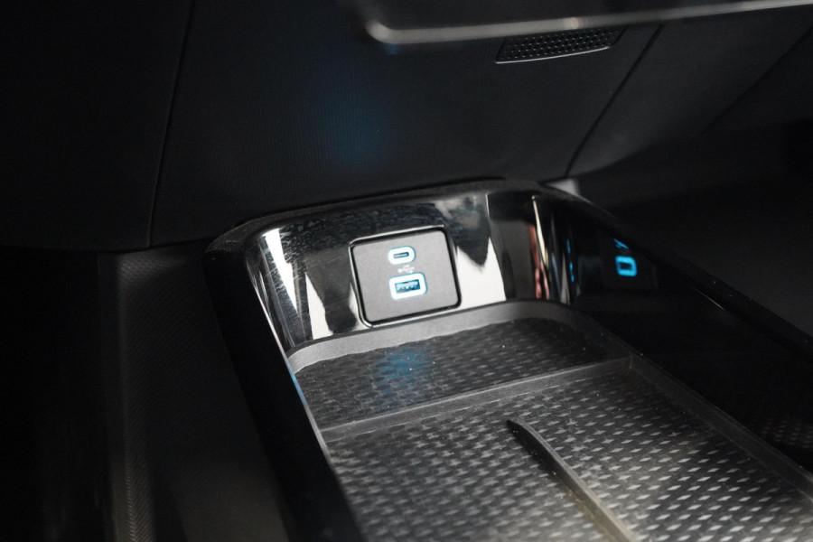 Ford Mustang Mach-E RWD 75 kWh | 360 camera | B&O | Leder | Stoel- en stuurverwarming | Parkeerassistent
