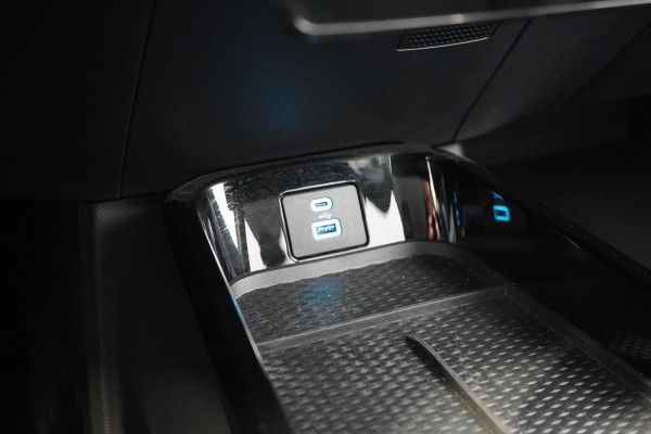 Ford Mustang Mach-E RWD 75 kWh | 360 camera | B&O | Leder | Stoel- en stuurverwarming | Parkeerassistent