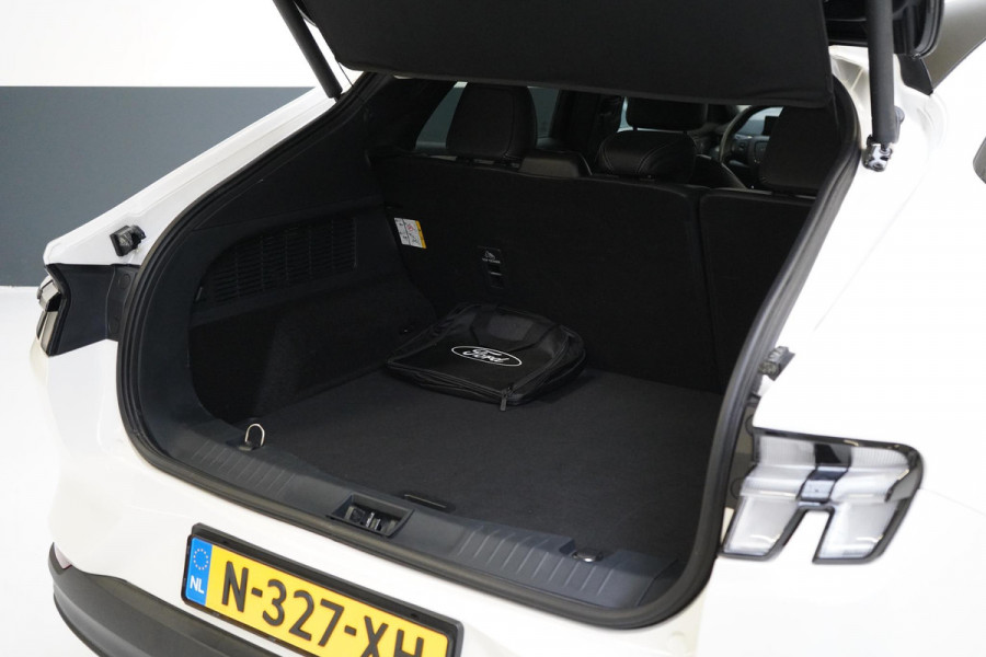Ford Mustang Mach-E RWD 75 kWh | 360 camera | B&O | Leder | Stoel- en stuurverwarming | Parkeerassistent