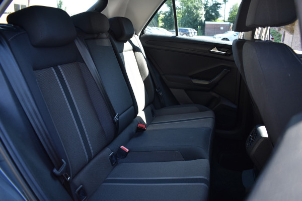 Volkswagen T-Roc 1.5 TSI 150PK DSG Style CARPLAY/ACC/NAVI