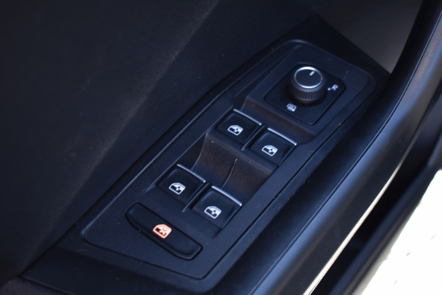 Volkswagen T-Roc 1.5 TSI 150PK DSG Style CARPLAY/ACC/NAVI