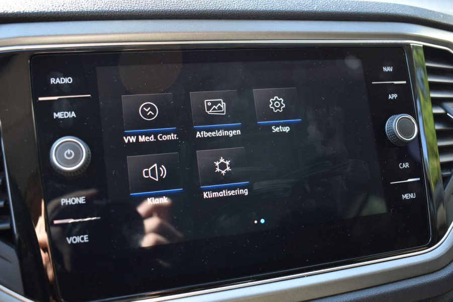 Volkswagen T-Roc 1.5 TSI 150PK DSG Style CARPLAY/ACC/NAVI