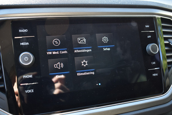 Volkswagen T-Roc 1.5 TSI 150PK DSG Style CARPLAY/ACC/NAVI