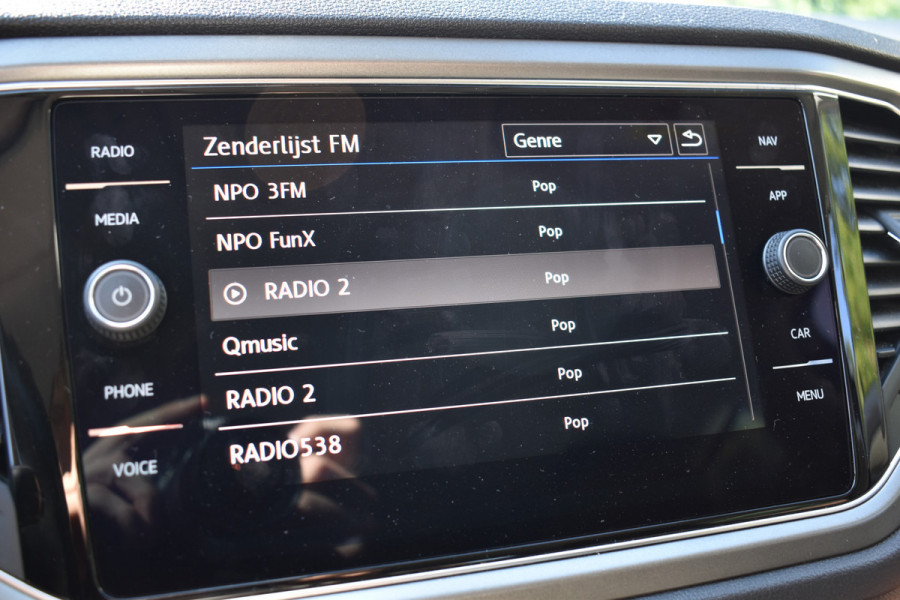 Volkswagen T-Roc 1.5 TSI 150PK DSG Style CARPLAY/ACC/NAVI
