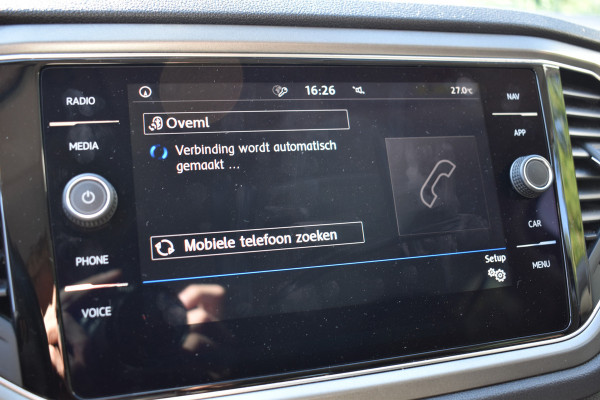 Volkswagen T-Roc 1.5 TSI 150PK DSG Style CARPLAY/ACC/NAVI